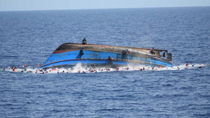 FG urges states to ban wooden boats
