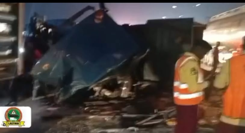 One dies in multiple truck crash at Otedola Bridge
