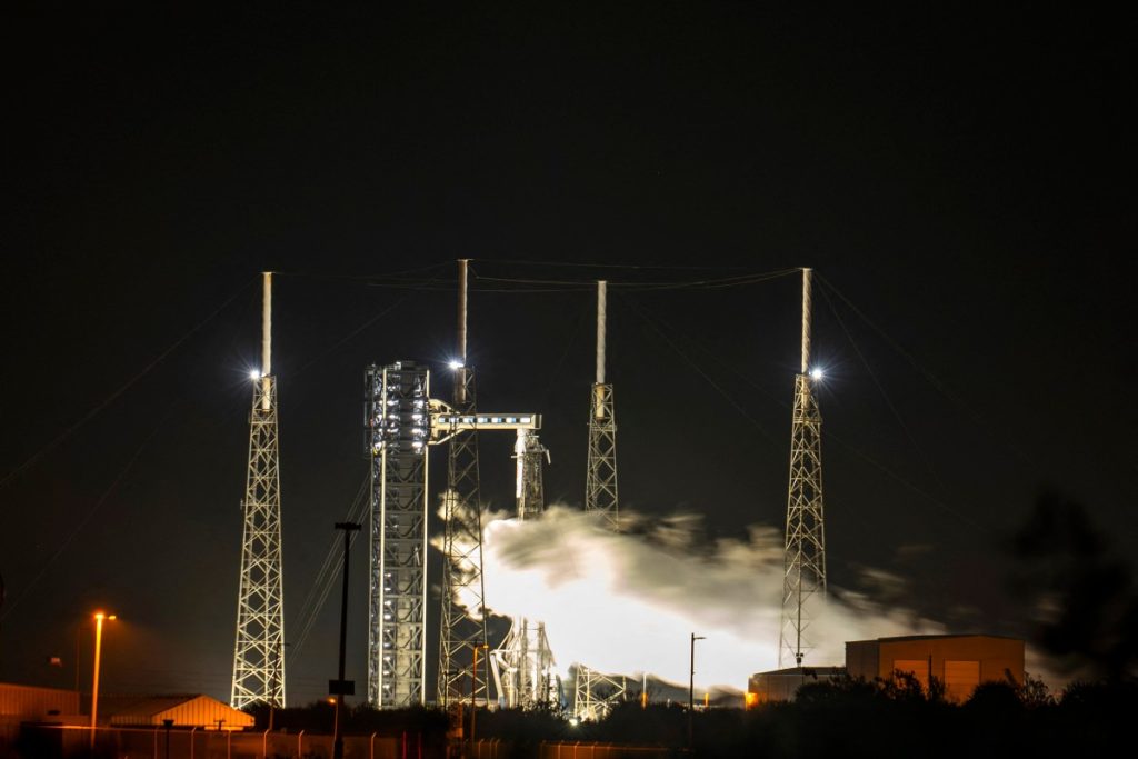International crew set to dock at space station