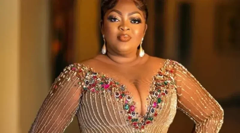 ‘We don’t forgive’ – Eniola Badmus threatens to sue X user after accused of pimping girls