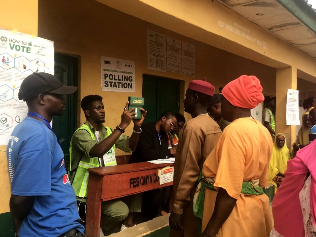 Police blockade slows polls in Kubwa amid low turnout