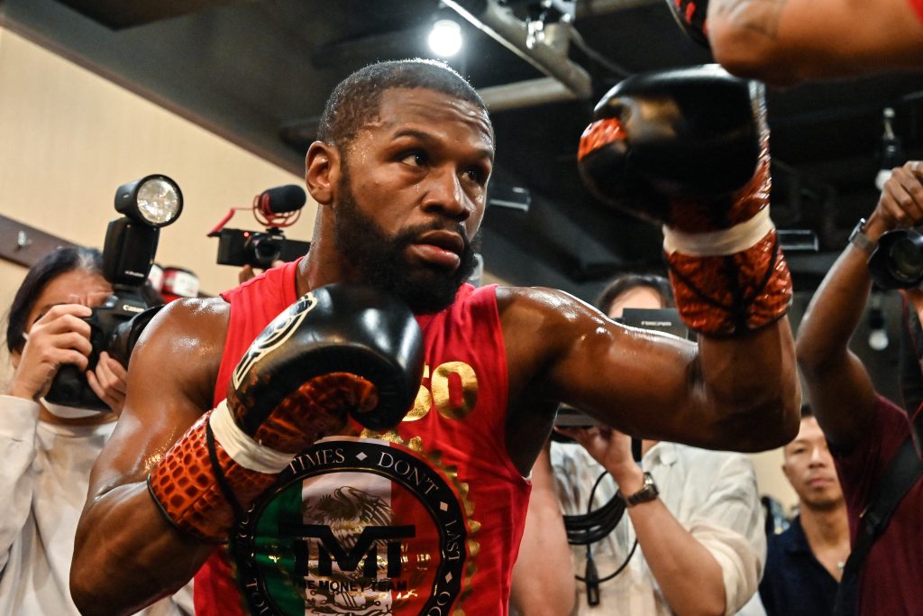 Mayweather to fight Pacquiao in Las Vegas September