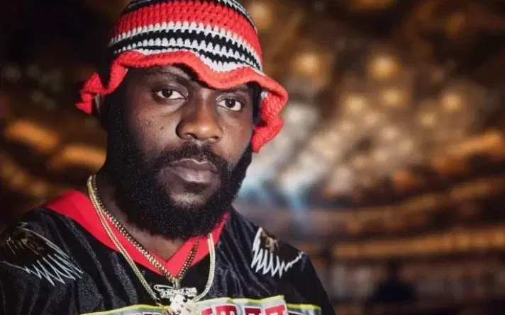 Nigerian rapper, Tochukwu Ojogwu, aka Odumodublvck, has revealed that Grammy-winning singer, Temilade Openiyi, popularly known as Tems, charges $500,000 per verse.