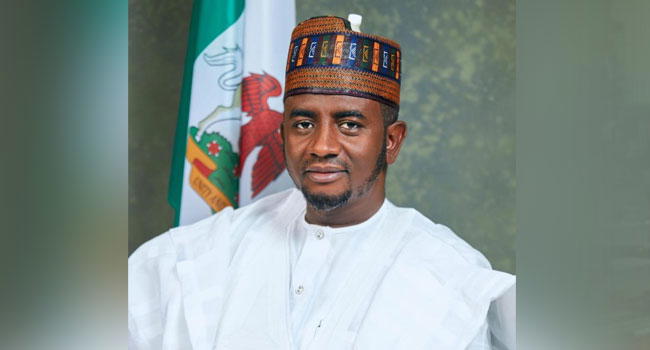 Bauchi senator distributes 18,200 bags of rice to constituents