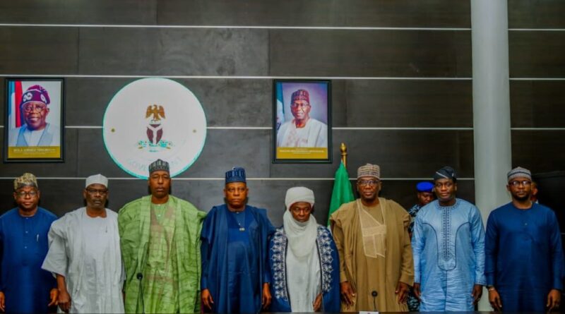L-R: Senator Suleiman Sadiq Umar; Senator Ali Ndume; Borno State Governor, Prof. Babagana Zulum; Vice President, Senator Kashim Shettma; Emir of Kaiama, Alhaji Muazu Sheu Omar; Kwara State Governor AbdulRahman AbdulRazaq; Speaker Kwara State House of Assembly, Rt.Hon. Yakub Salihu Danladi; and Hon. Mukhtar Shagaya; during a condolence visit to the Ahmadu Bello House, in Ilorin, on Saturday.