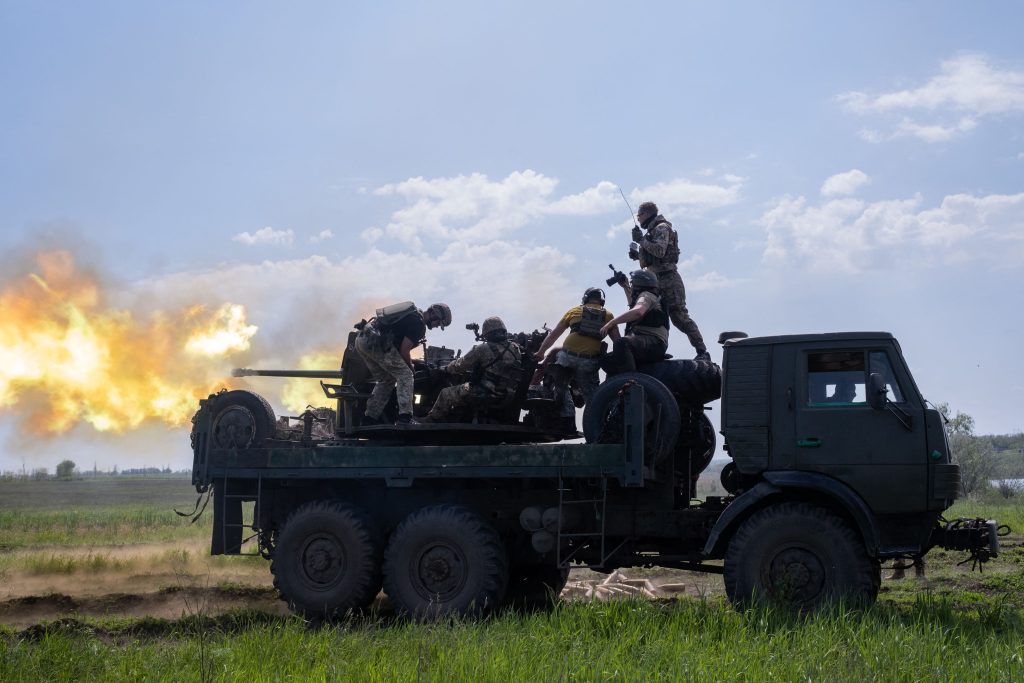 4 South Africans lured into fighting for Russia return home