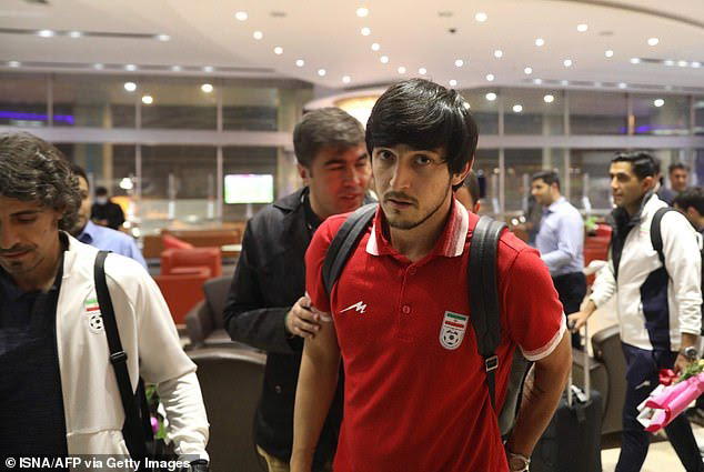 Iran striker Azmoun dropped from national team after meeting Dubai leader – Report