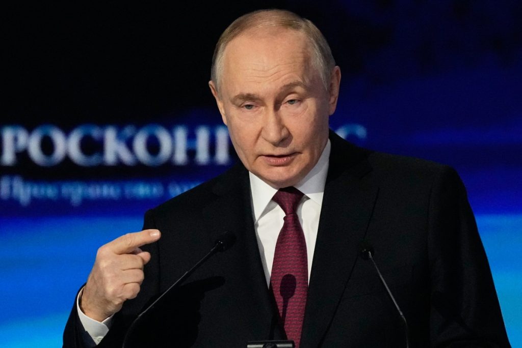 Russian reservists face call-ups as Ukraine hits refineries