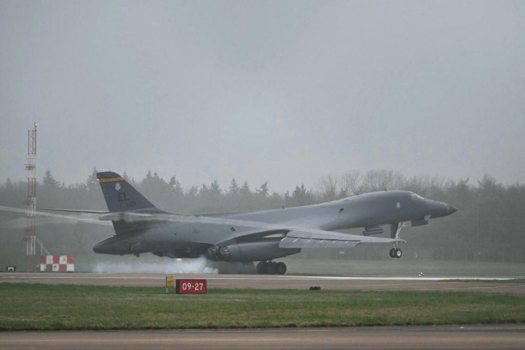 US starts using UK bases for ‘defensive’ Iran operations