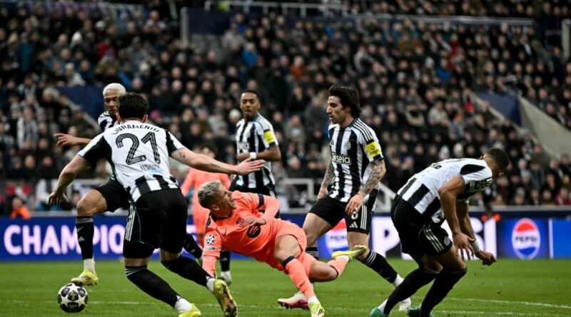 Yamal penalty rescues Barca from defeat at Newcastle