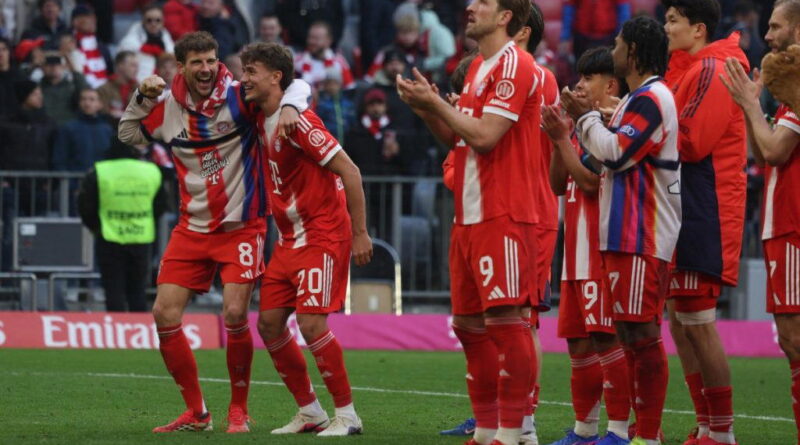 Kane moves closer to goals record as Bayern sink Union