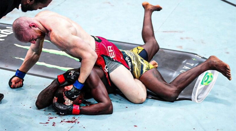 UFC: Israel Adesanya losses to Joe Pyfer, his 4th in a row