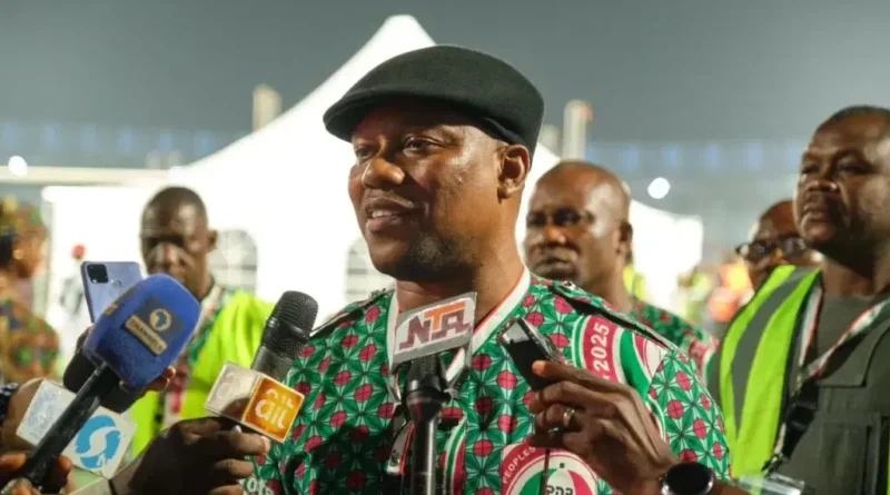 PDP fires back at APC over criticism of party’s internal crisis