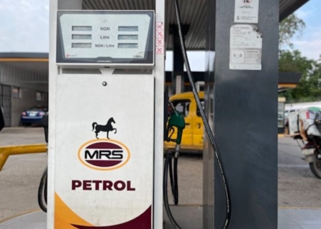 Dangote’s partner station MRS, NNPC raise petrol price by N100/litre