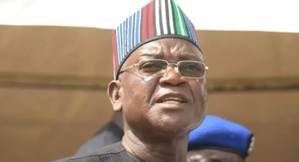Ortom cautions traditional rulers on partisan politics, charges kinsmen on unity 