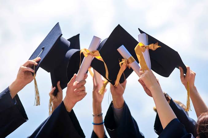 Scholarships-for-International-Students-–-Best-in-2025.jpg