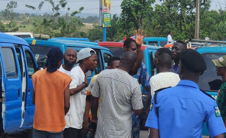 Fuel price hike : Osogbo mini-bus drivers protest, demand fare increase