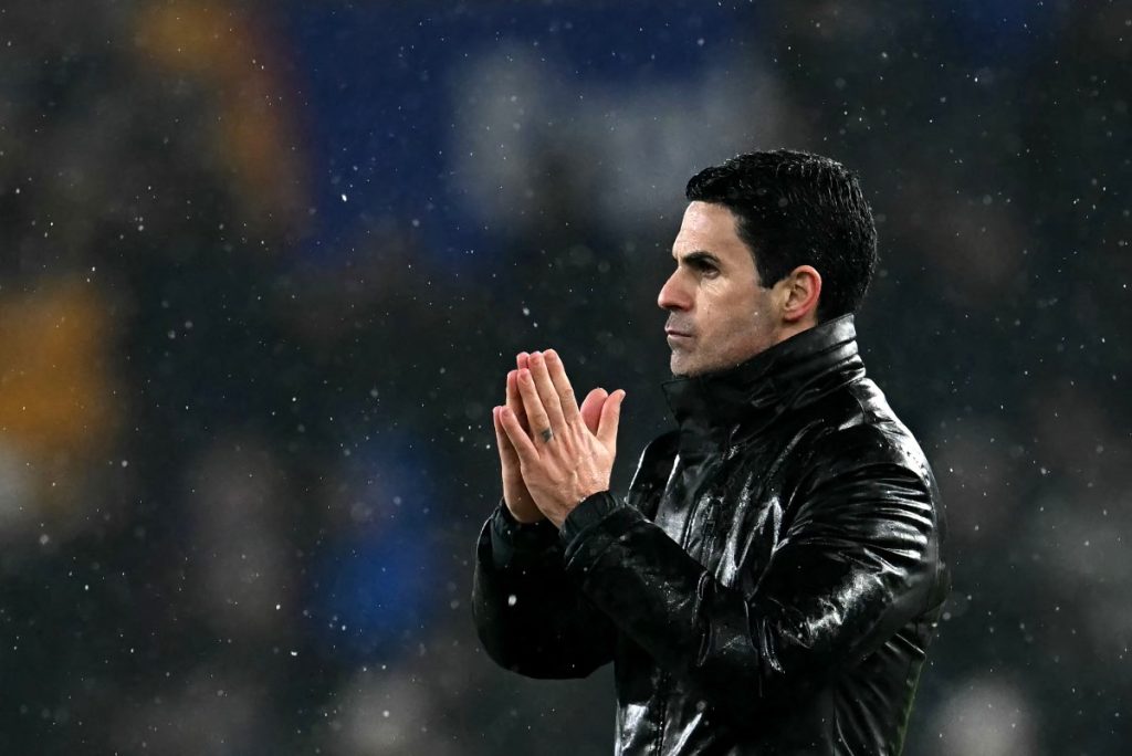 Arteta urges Arsenal to pile pressure on Man City in title race