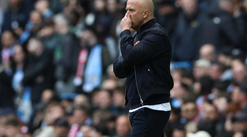 Slot urges Liverpool to stick together after FA Cup rout at Man City