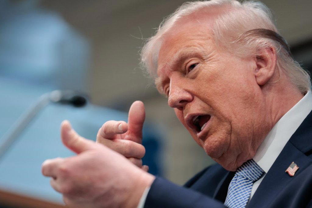 US says Iran closing Hormuz would be ‘completely unacceptable’
