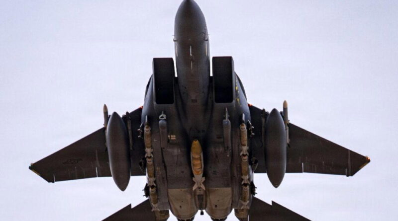 Iran, US race to find crew member of crashed American fighter jet