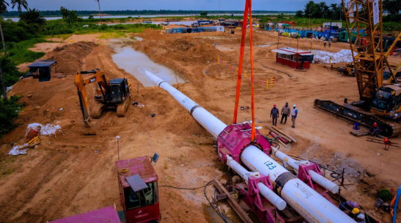 Photos: NNPC OB3 gas pipeline crosses River Niger