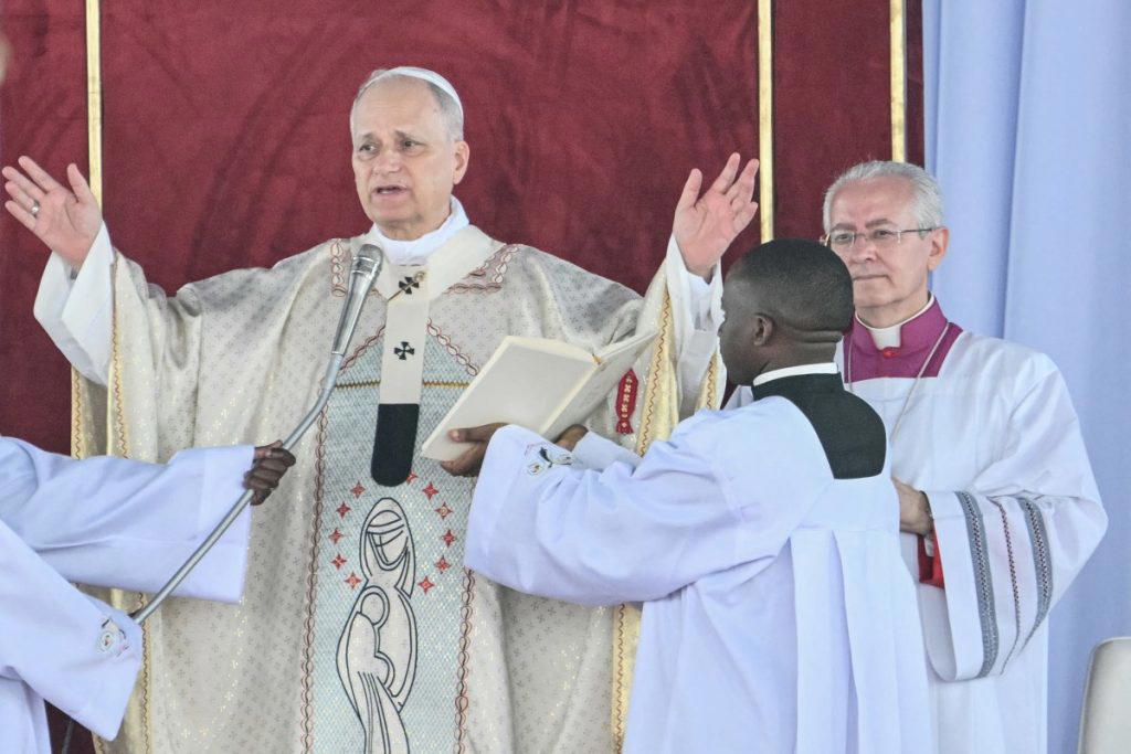 Pope brings Africa tour to Angola as Trump feud drags on