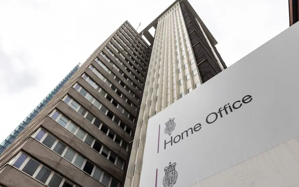 UK to crack down on illegal workers, targets employers with unlimited fines