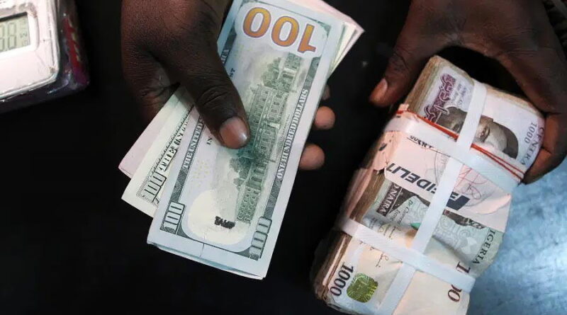 Naira falls to N1250/$ in parallel market