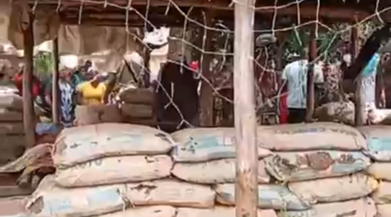 Killings: Protesting women destroy military checkpoint in Plateau community