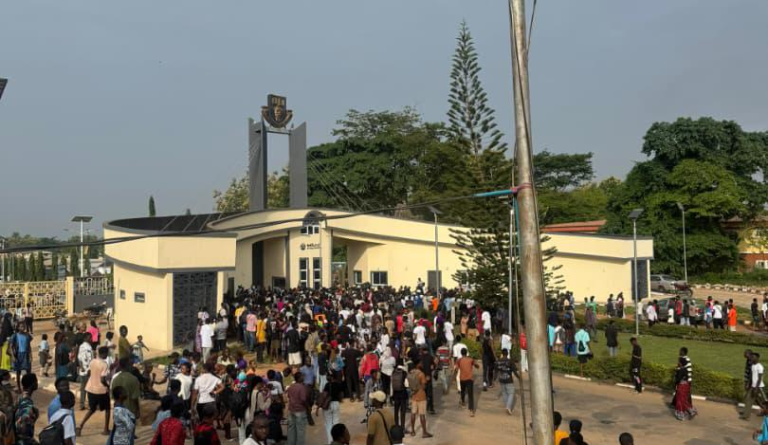 Photos: OAU students barricade roads over transportation hitches