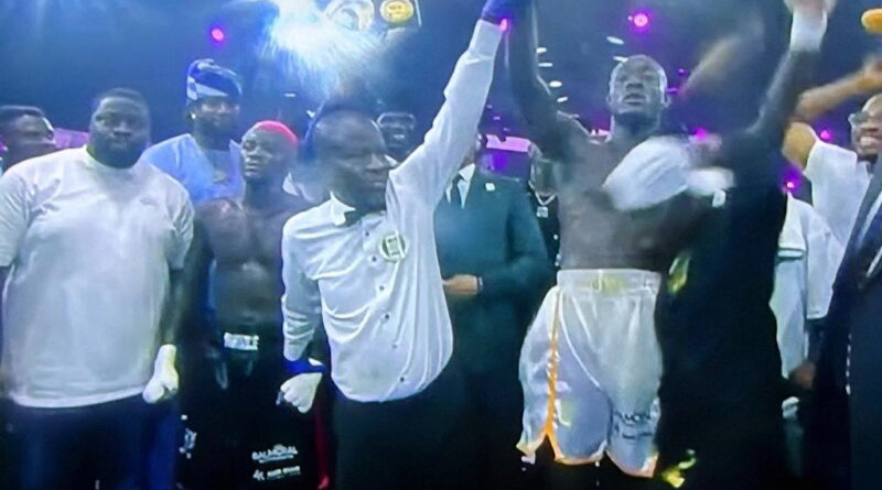 Carter Efe defeats Portable in celebrity boxing showdown