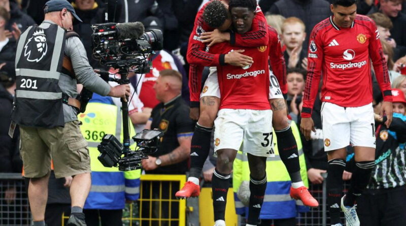 Man United beat Liverpool 3-2 to secure Champions League qualification