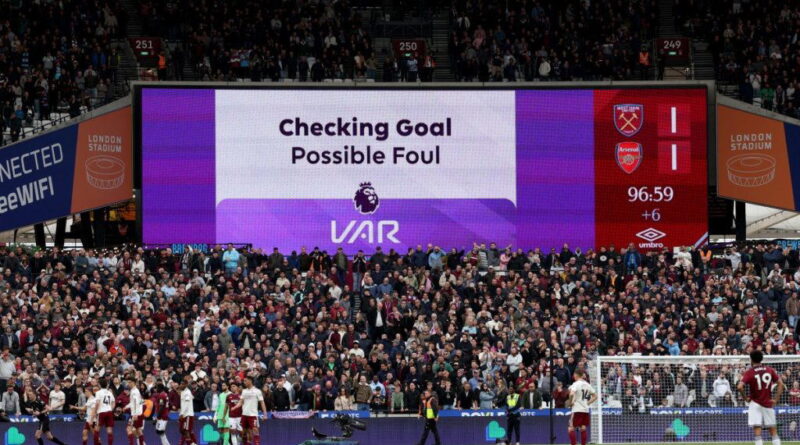 Every goalkeeper ‘illegally blocked’ says West Ham’s Hermansen after Arsenal agony