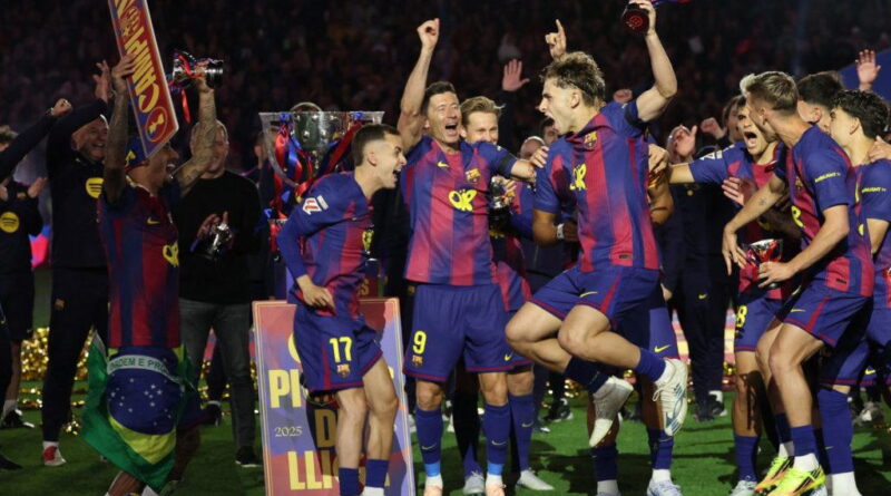 Lionel Messi celebrates Barcelona’s La Liga title