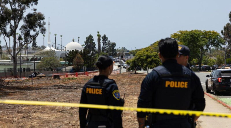 US Police kill active shooter at Islamic center in San Diego