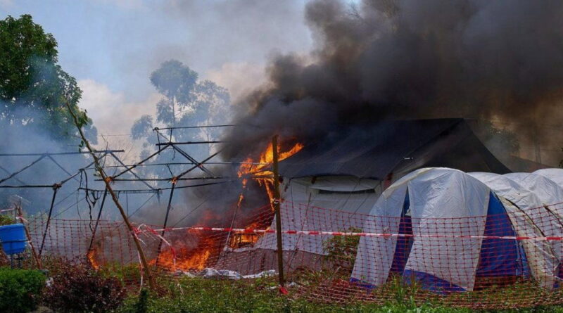 Residents burn Ebola tents after hospital refuses release of victim’s body