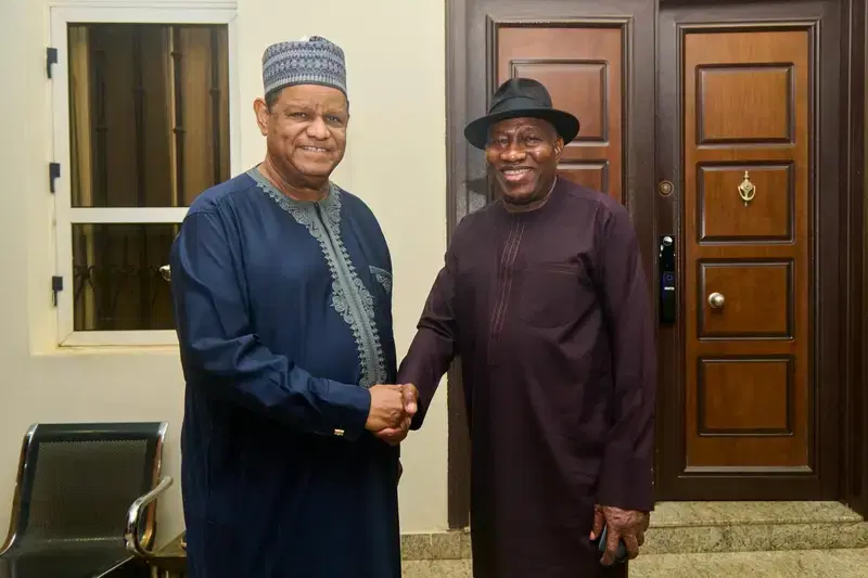 2027: ADC presidential candidate Hayatu-Deen meets Jonathan