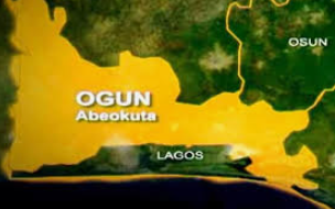 Police foil truck hijack, recover rifle in Ogun