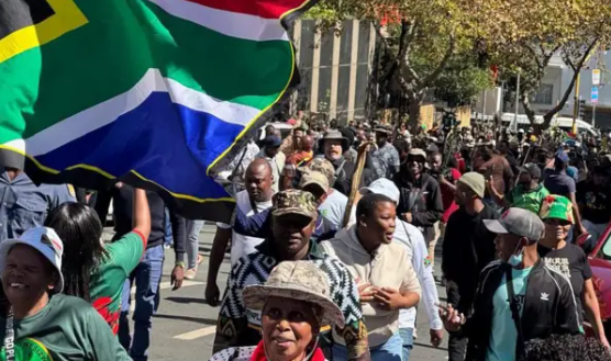 FG demands probe into deaths of Nigerians in South Africa
