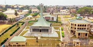 Zik’s Mausoleum, Onitsha: unkept, abandoned, overgrown by weeds