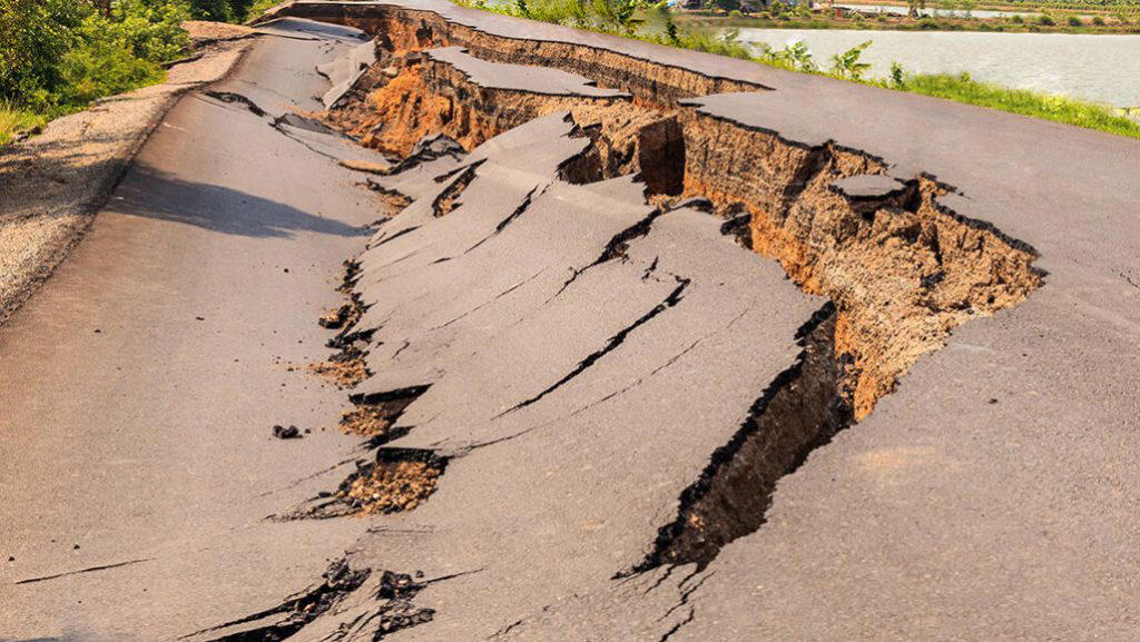 Breaking: Magnitude 7.2 earthquake hits Russia, tsunami looms