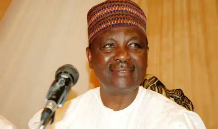 Nigeria will not fall — Gowon