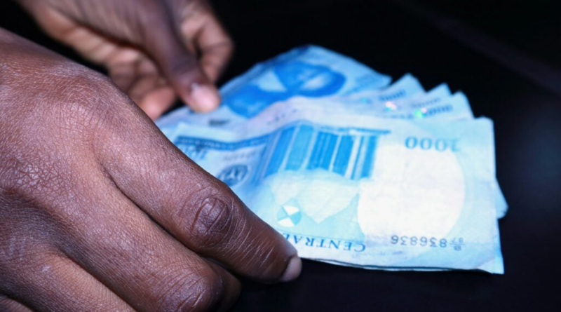 Naira depreciates to N1,392/$ in parallel market