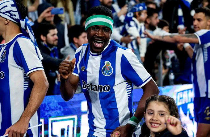 Super Eagles stars Moffi, Sanusi clinch league title with with Porto