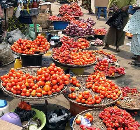 The toxic stew: Street food vendors take to ‘esa’ as cost of whole tomatoes rise