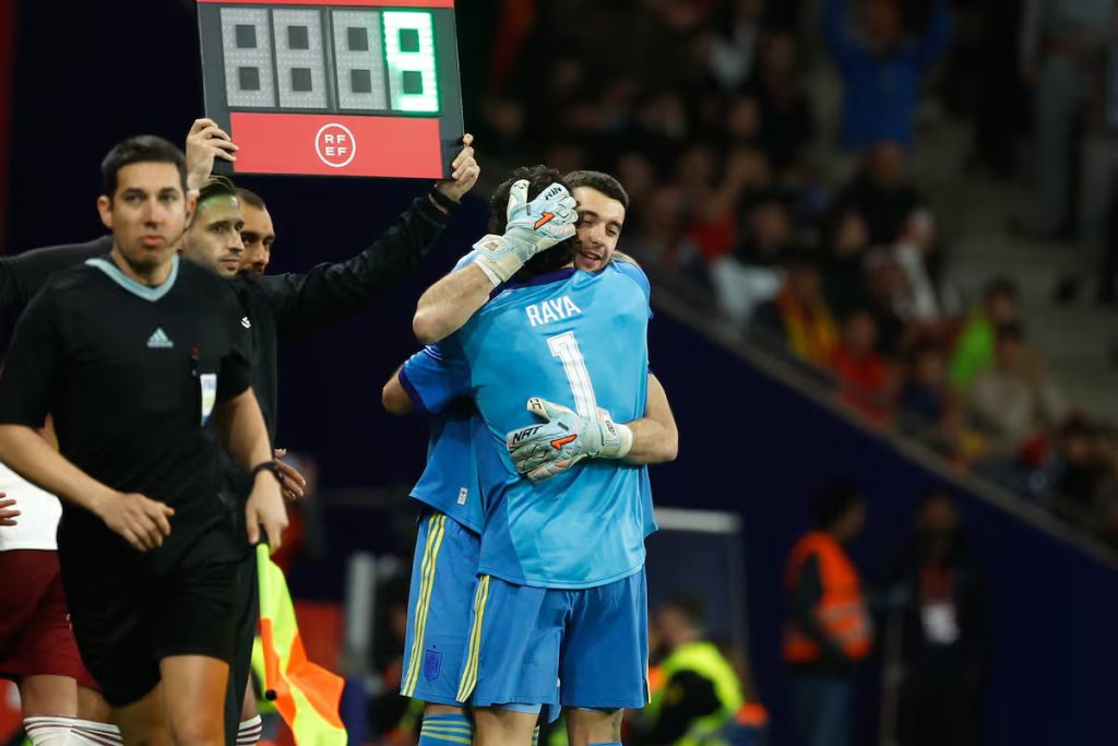 10 goalkeepers with highest clean sheets this season