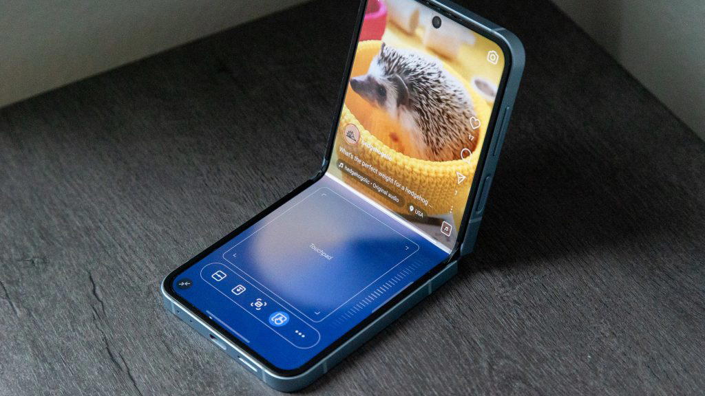 7 best folding smartphones ranked