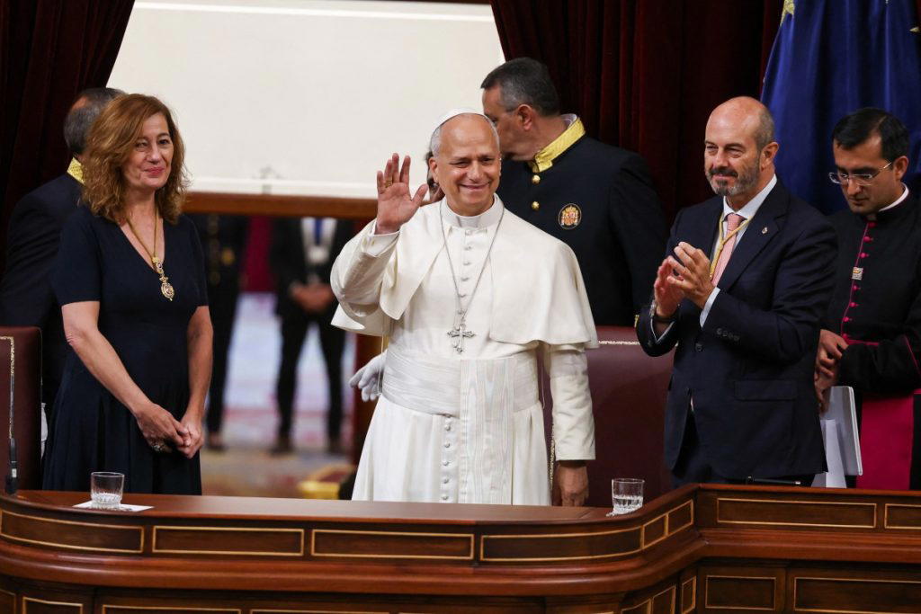 Weapons cannot lead to ‘lasting peace’, says Pope