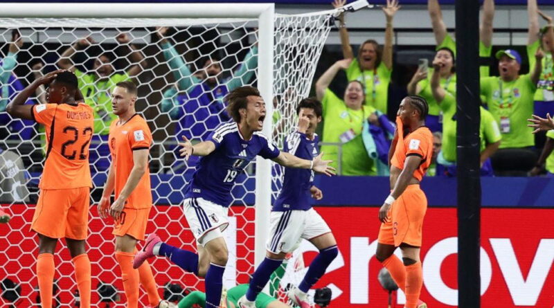 Japan fight back twice to hold Netherlands to thrilling 2-2 World Cup draw